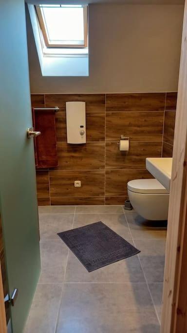 Kleine, Gemuetliche Dachgeschosswohnung Laudenbach  Ngoại thất bức ảnh